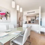 Casa vacanze Alzaro 1 *