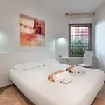 Casa vacanze Alzaro 1 *